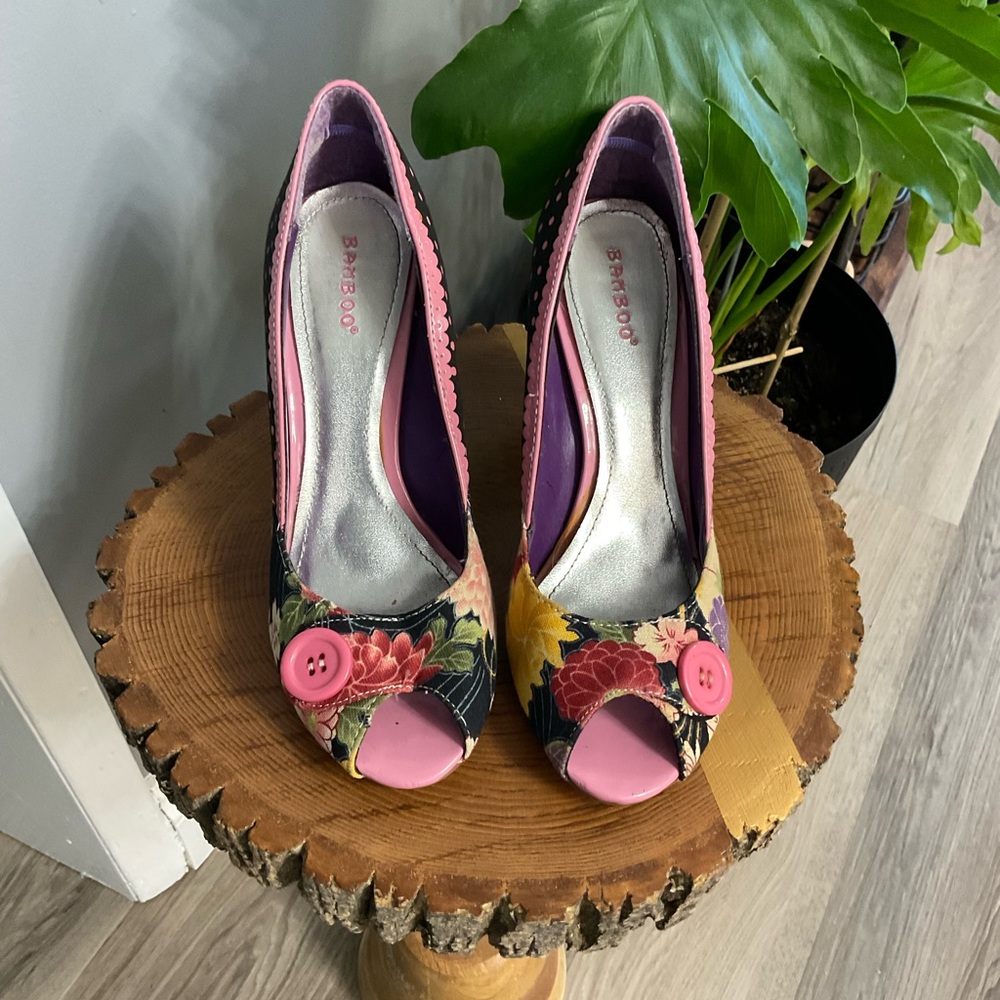 Bamboo Women's Floral Peep Toe Heels - Pink and Black